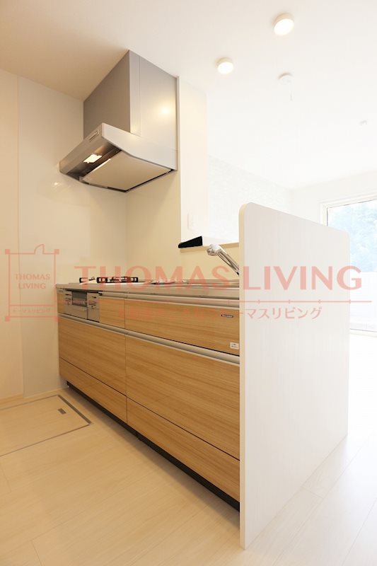 キッチン　人気の対面キッチンです。システムキッチンなのも嬉しいです。