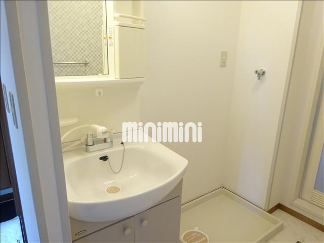 洗面設備　シャワーがあるので、忙しい朝にも大活躍です！