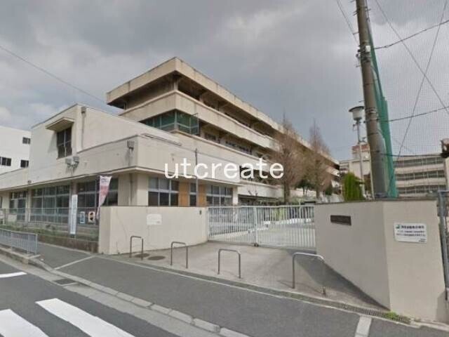 小学校　吹田市立吹田南小学校（小学校）まで1991m