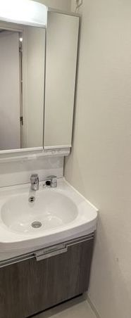 洗面設備　同仕様