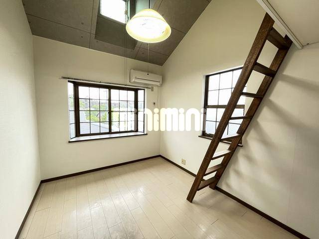 居室・リビング　洋室