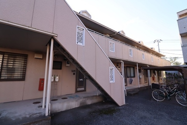 エントランス　玄関側共用廊下