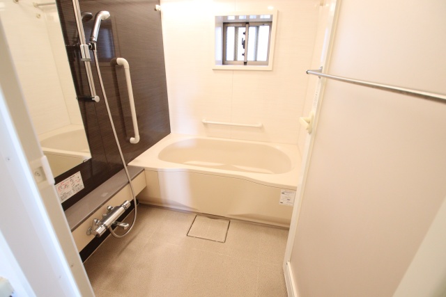 バス・シャワールーム　※別室の参考写真の為、現況優先です。