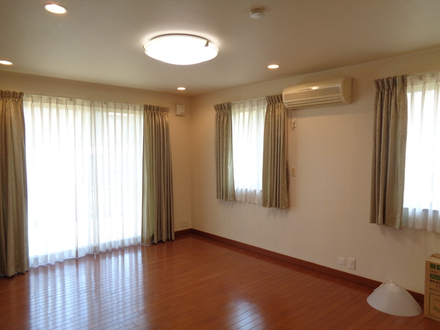 居室・リビング　※エアコン設置はございません