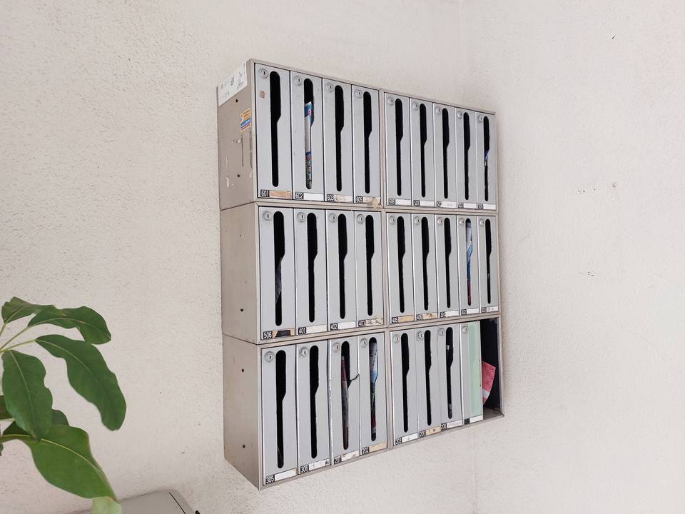 エントランス　メールBOX