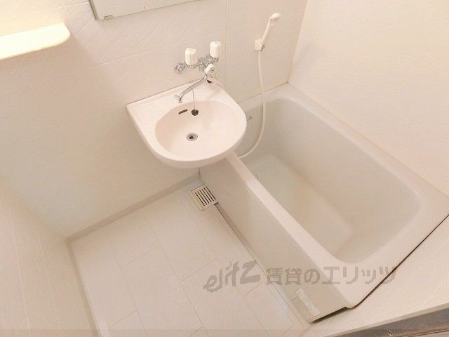 バス・シャワールーム　風呂