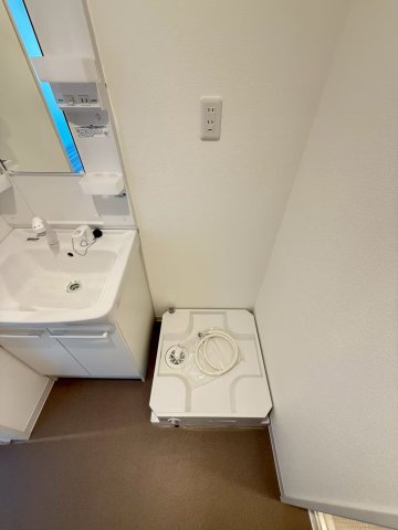 その他　同メーカー同シリーズの新築時参考写真です。