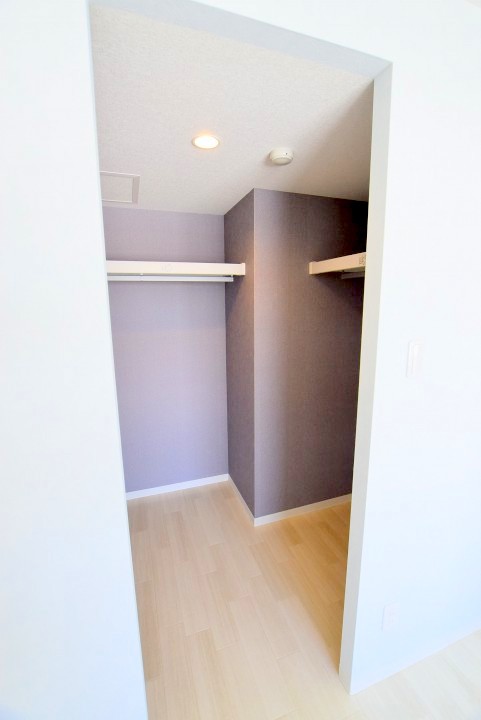 収納　広々ウォークインクローゼット完備しています♪