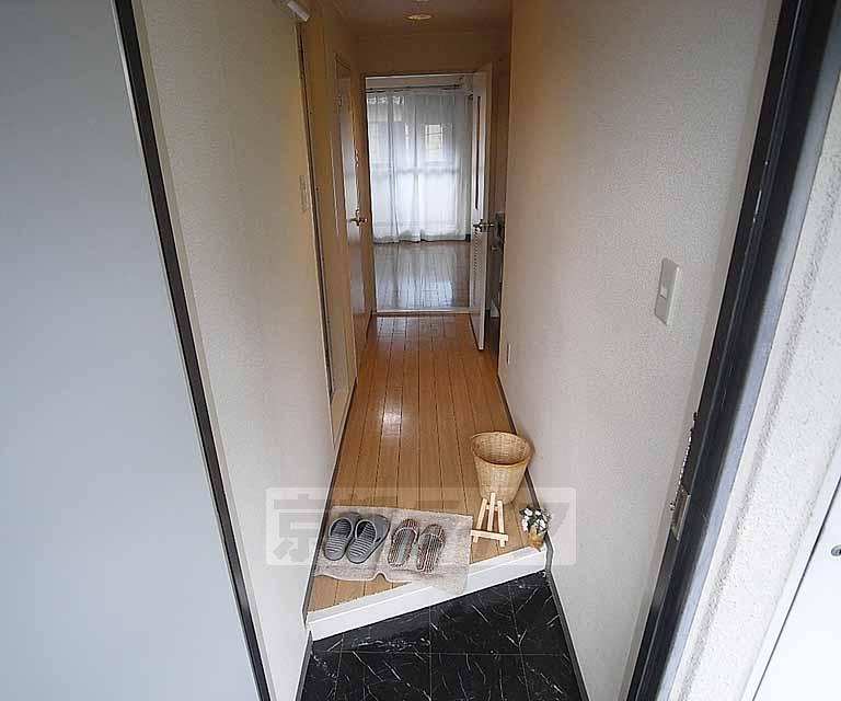 玄関　たっぷり収納できます。