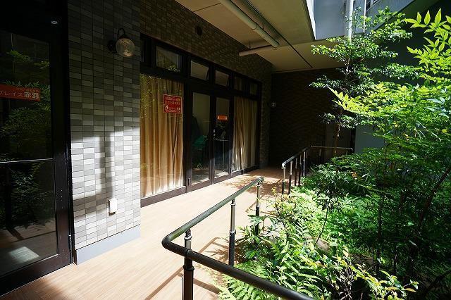 エントランス　エントランス