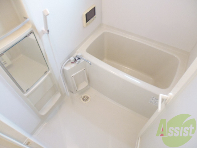 その他部屋・スペース　窓の多い明るいお部屋です