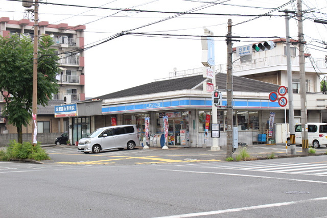 スーパー　ローソン 大分松原店（スーパー）まで400m