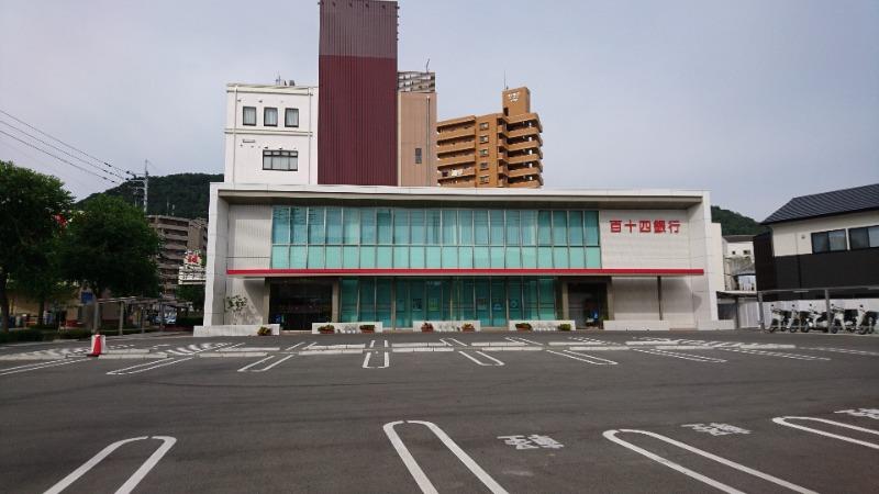 銀行　百十四銀行栗林支店（銀行）まで130m