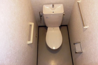 トイレ　アナハイムコート