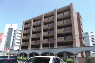 建物外観　アナハイムコート