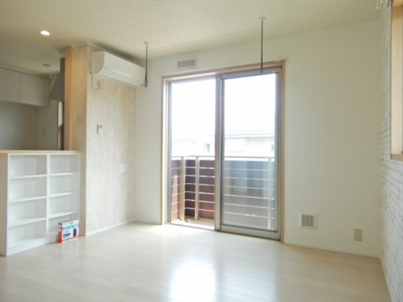 居室・リビング　図面と現状に相違がある場合には現状を優先