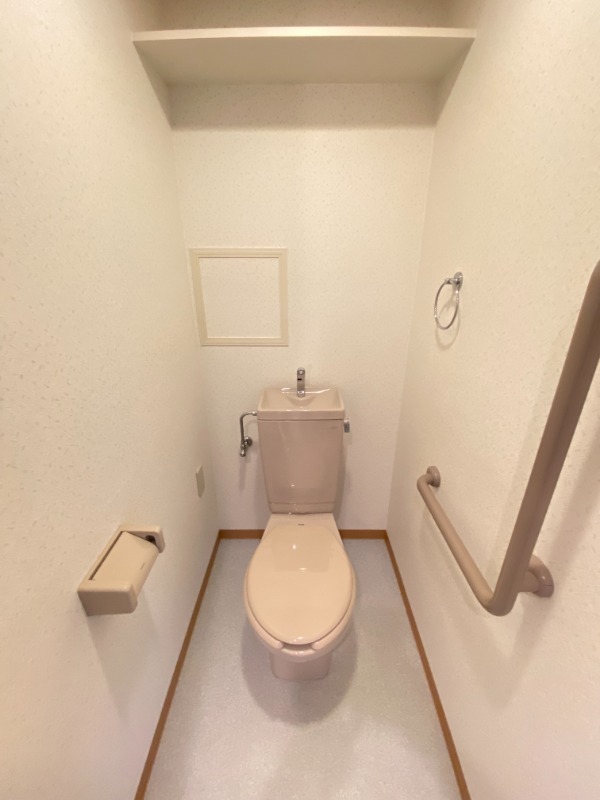 ウエストヒルズIのトイレ写真