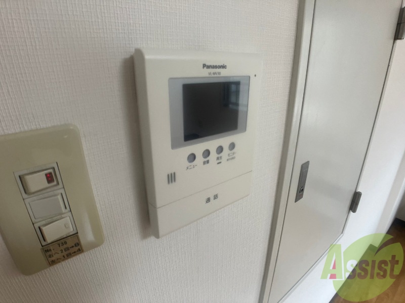 その他設備　インターホンで来客確認ができます。色々な機能が付いています。