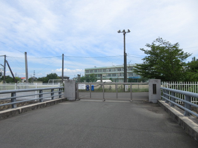 小学校　木室小学校（小学校）まで740m
