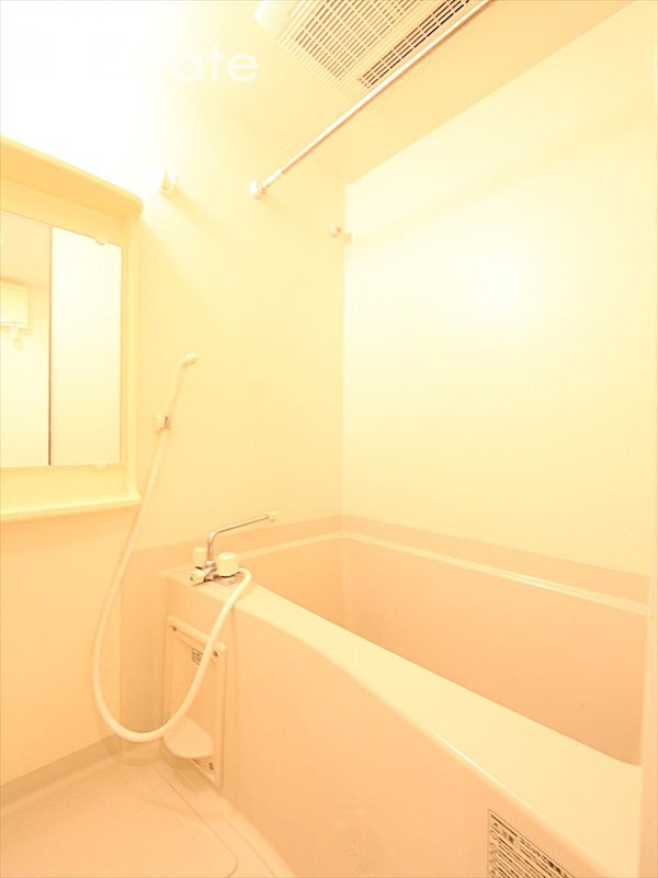 バス・シャワールーム　バスルーム