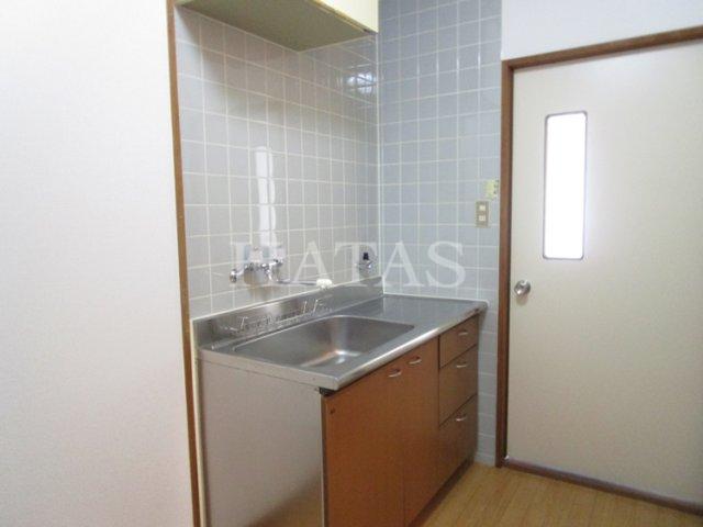 キッチン　同物件別部屋です。