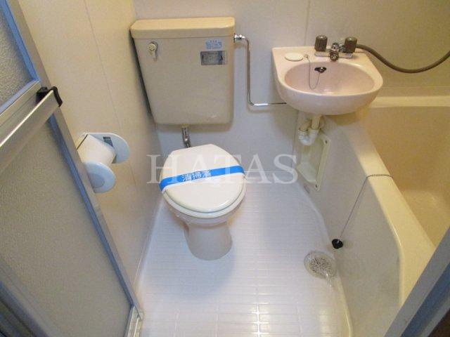 トイレ　同物件別部屋です。