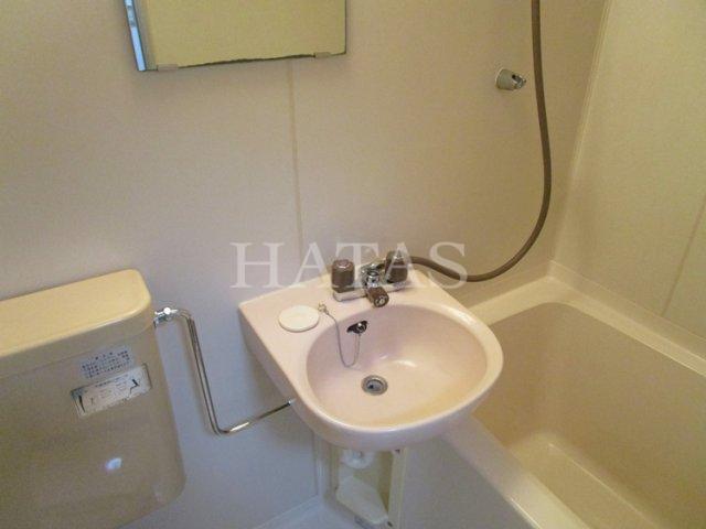 洗面設備　同物件別部屋です。