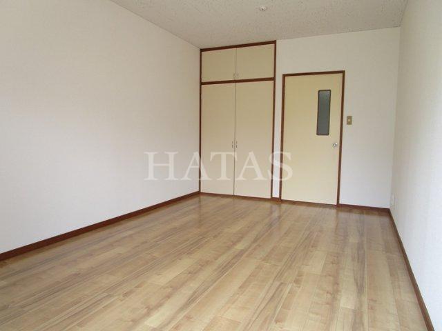 居室・リビング　同物件別部屋です。