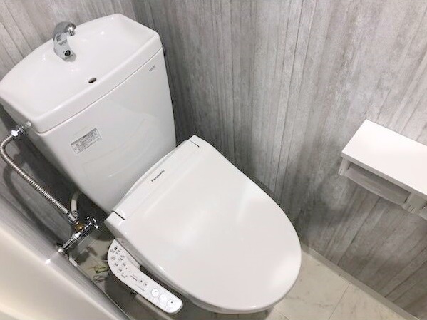 トイレ　ウォシュレット付きです♪