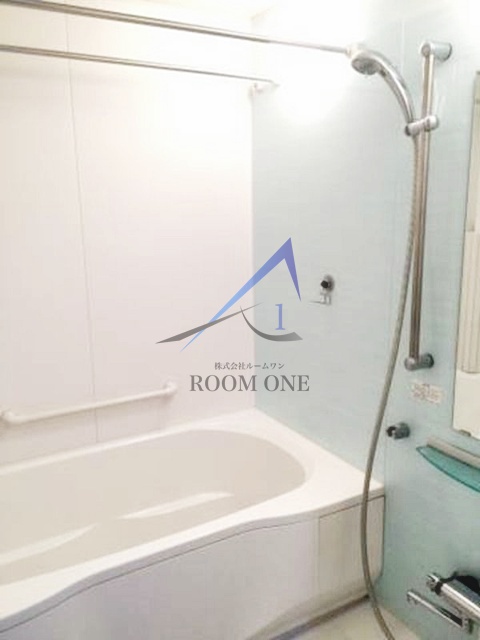 バス・シャワールーム　お風呂です。