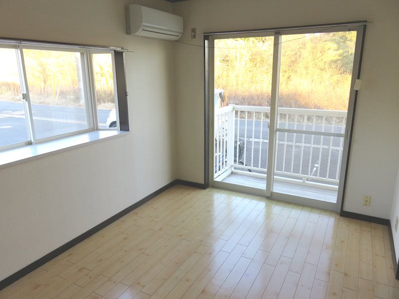 その他部屋・スペース　洋室にはエアコンが付いてます♪