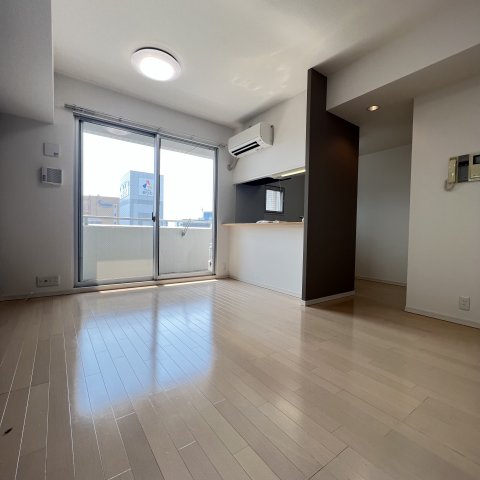 居室・リビング　同仕様タイプです