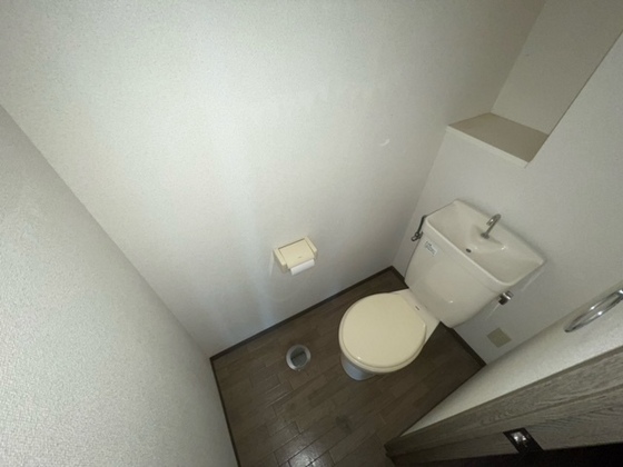 トイレ　※別号屋の写真です