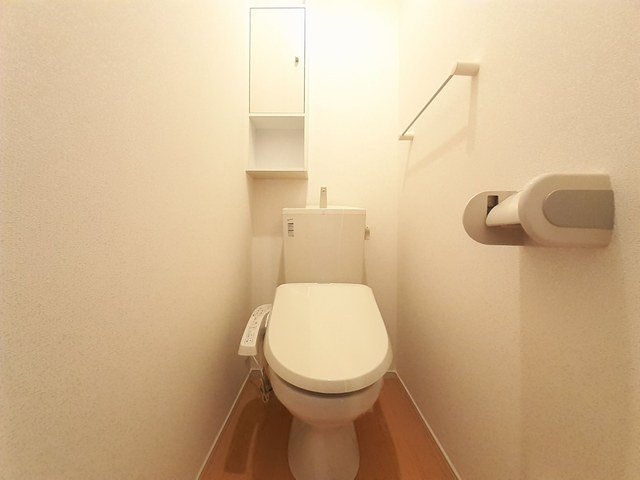 トイレ　トイレもきれいです