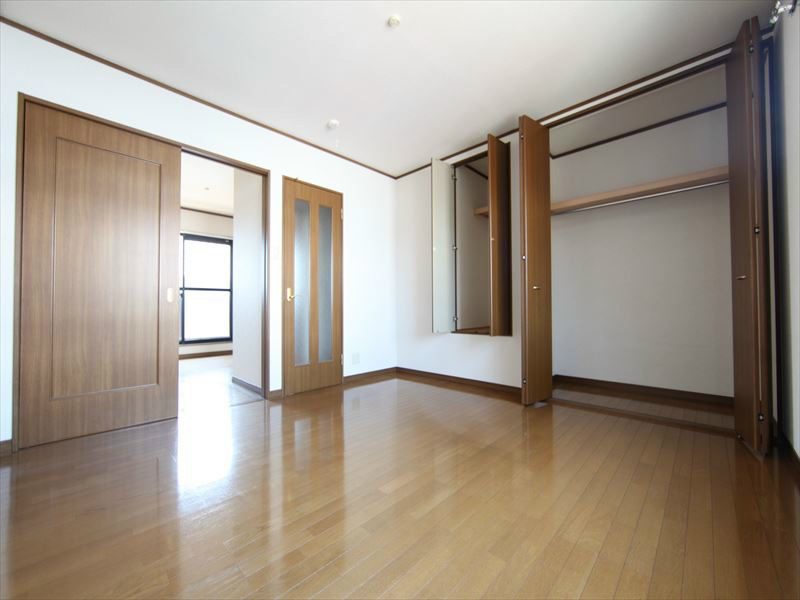 その他部屋・スペース　洋室8帖　クローゼットすごく広いです！