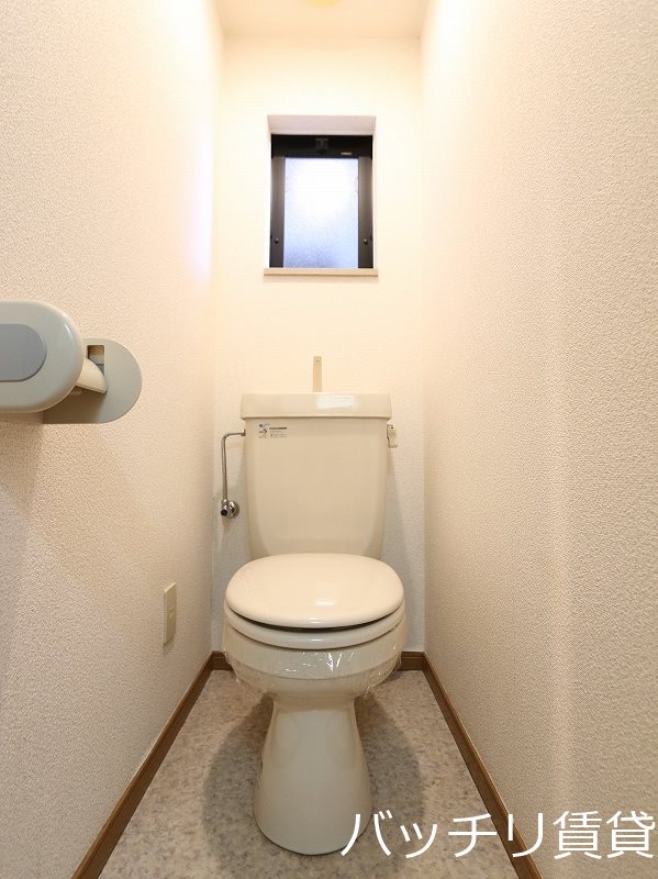 トイレ　同型タイプの為、現状を優先致します。