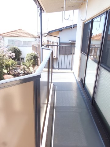 バルコニー　お洗濯にも便利なバルコニー付き