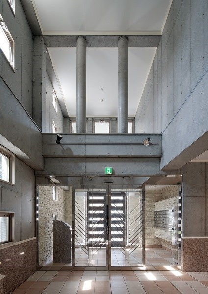 エントランス　安心と安全のオートロックを搭載です。