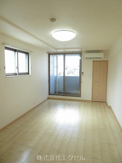 居室・リビング　10畳のリビングです。