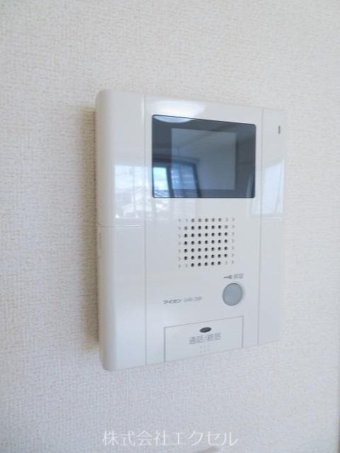 セキュリティ　TVモニターホンで来訪者の確認ができます