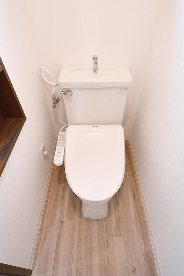 トイレ　異なる場合は現況を優先します。