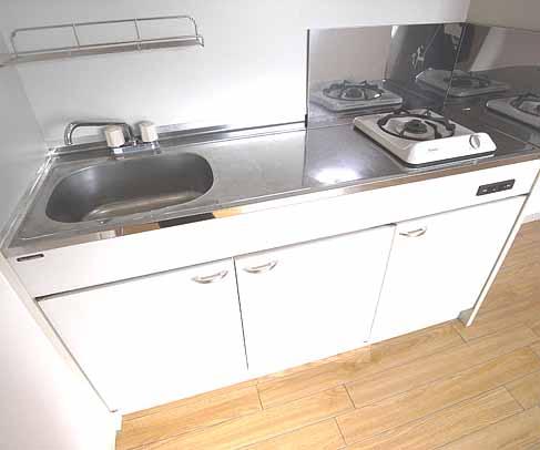 キッチン　１口コンロですが調理スペースが広いキッチンです。