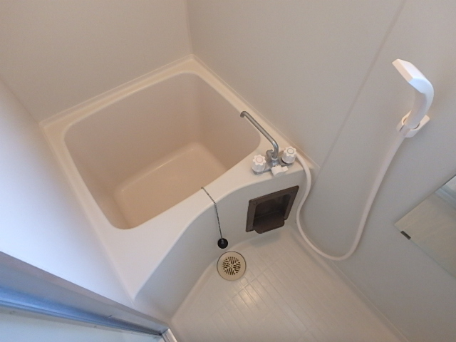 バス・シャワールーム　疲れをリフレッシュ