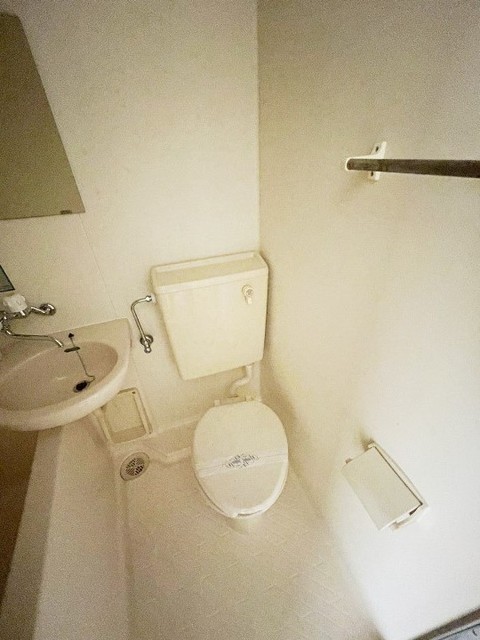 トイレ　別部屋同仕様