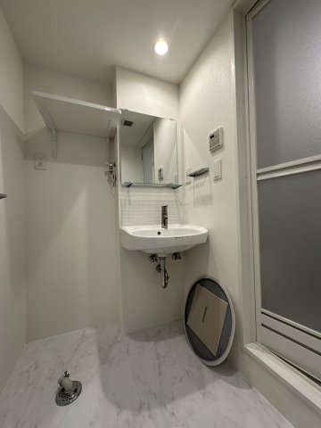 洗面設備　使いやすい洗面所です