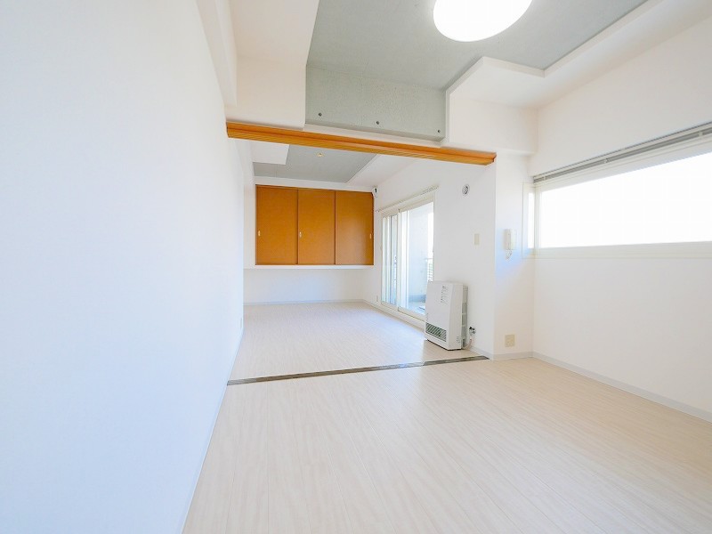 居室・リビング　明るいデザイナーズマンションです♪