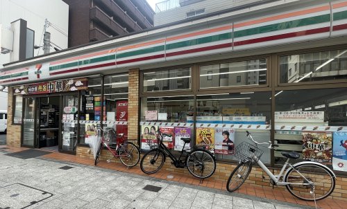 コンビニ　セブンイレブン 大阪瓦屋町３丁目店（コンビニ）まで86m