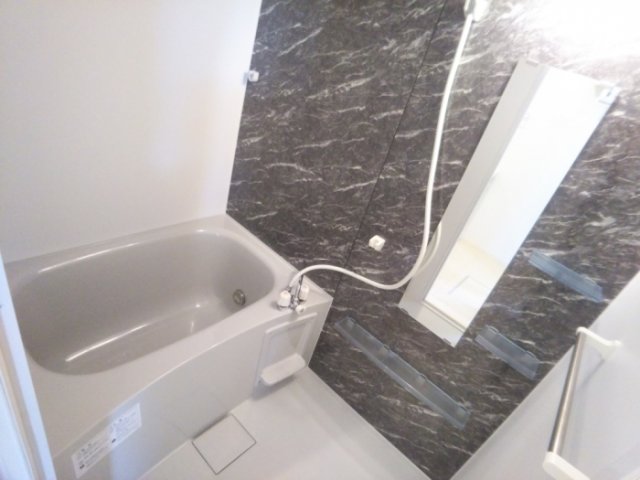 バス・シャワールーム　※別部屋のイメージ写真です。