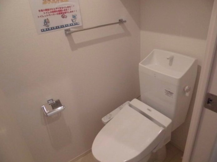 トイレ　※別部屋のイメージ写真です。