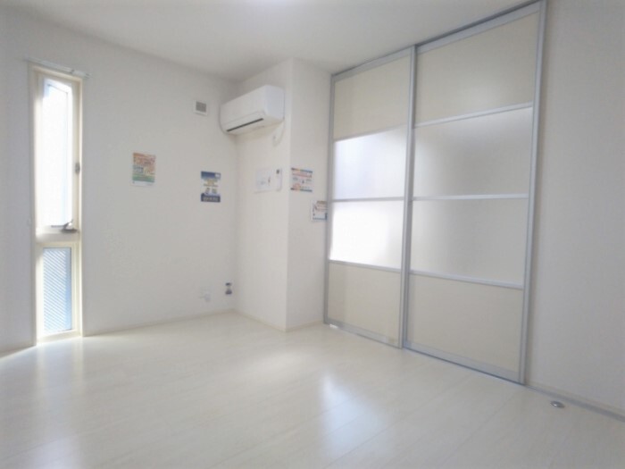 居室・リビング　※別部屋のイメージ写真です。